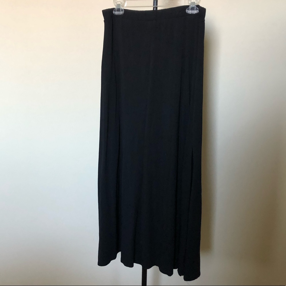 Forever 21 black maxi skirt